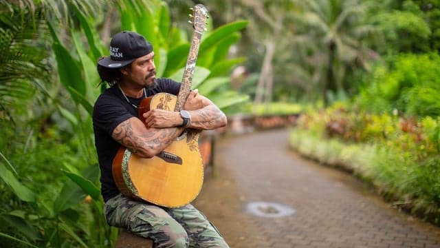 Michael Franti & Spearhead