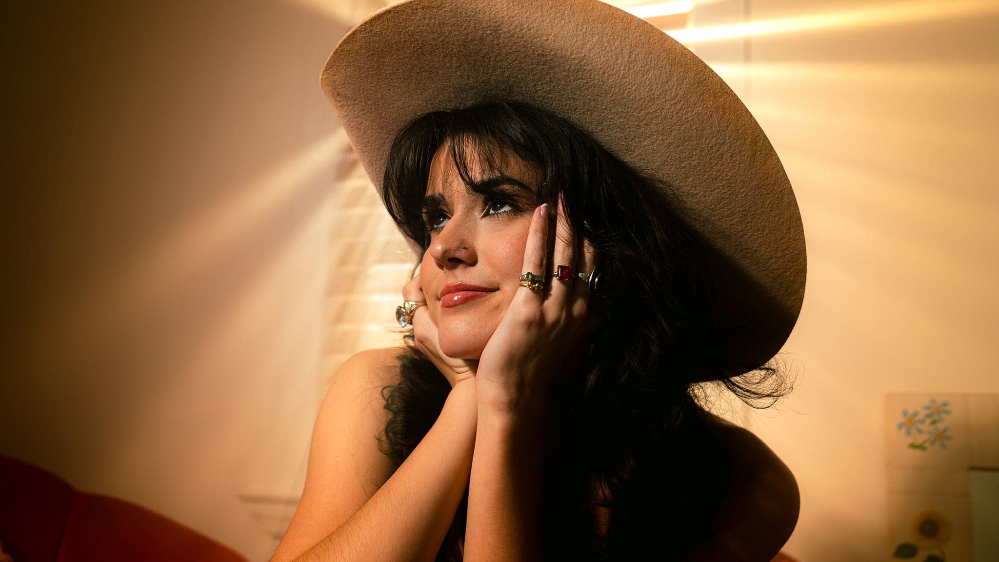 Maggie Antone - zdjęcie 1