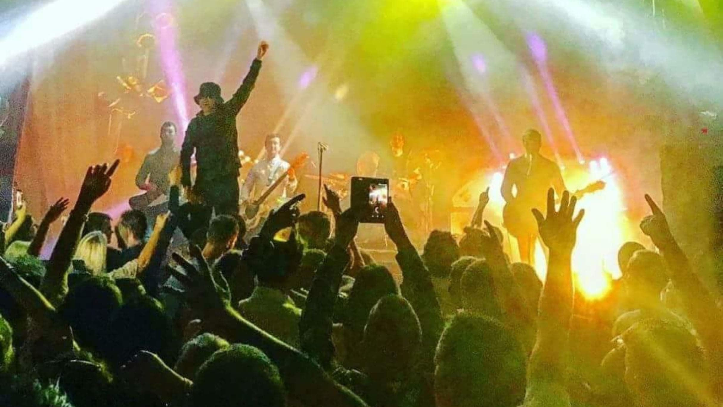 Live Forever Oasis - Ireland Bikefest 2025 - Whiplash / Joanovarc - zdjęcie 5