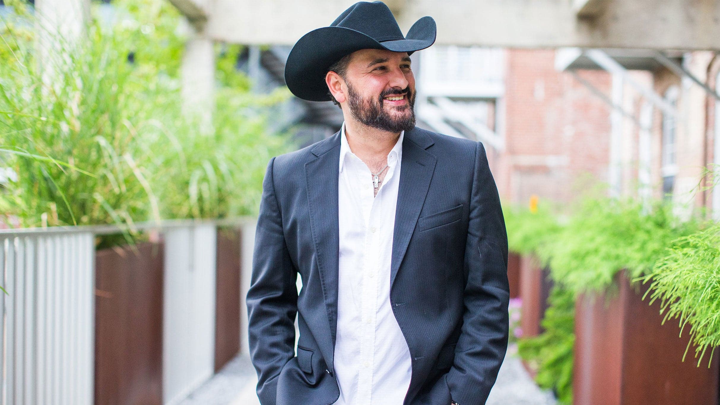 Ray Scott - Nashville Navy Party 2025 featuring Darryl Worley ,  Danielle Peck ,  Love and Theft ,  Jeff Bates ,  Ray Scott ,  David St. Romain ,  Jaime Fox ,  Kelly Neff ,  Jamie O'Neal ,  Carolyn Dawn Johnson ,  Justin Andrews & More! - zdjęcie 6
