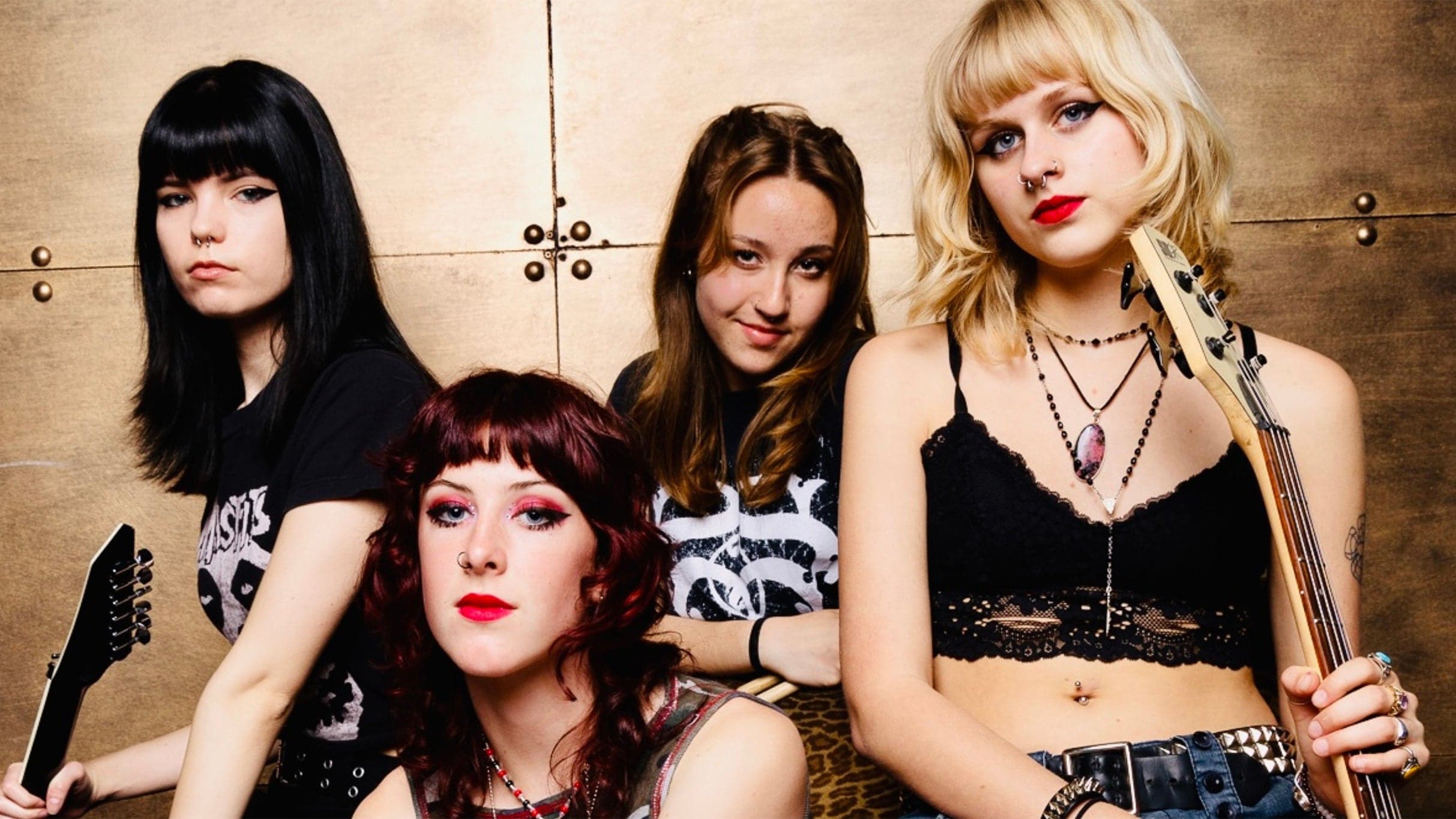Doll Riot - The Go For Broke Tour: NOBRO/BAD WAITRESS/GEN AND THE DEGENERATES - zdjęcie 5