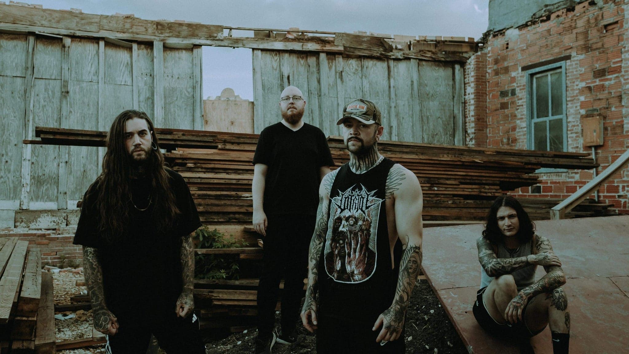 Crown Magnetar - CHELSEA GRIN, SIGNS OF THE SWARM, MUGSHOT, CROWN MAGNETAR - zdjęcie 5